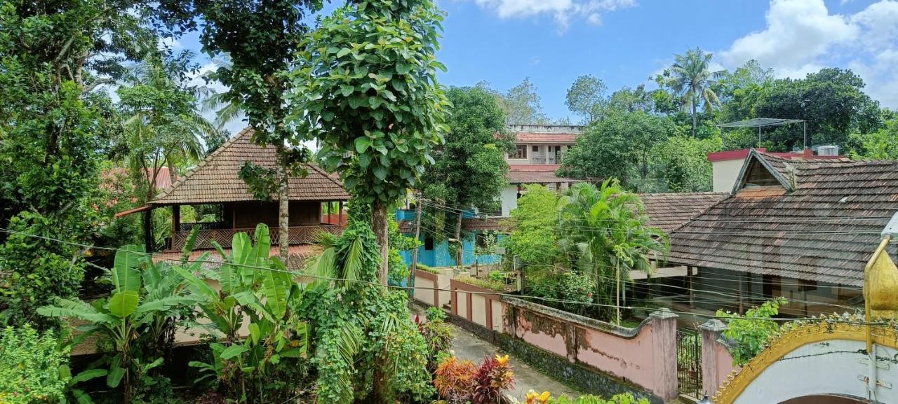 Villa Swasthi Griha